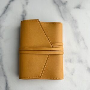 Glass Ladder & Co. Katherine Tech Organizer